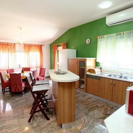 Dinka Appartement Trogir